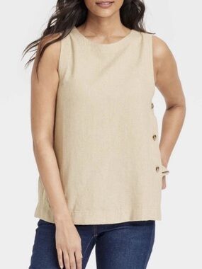 Sleeveless Button-Accent Linen Blend Top in Beige xl